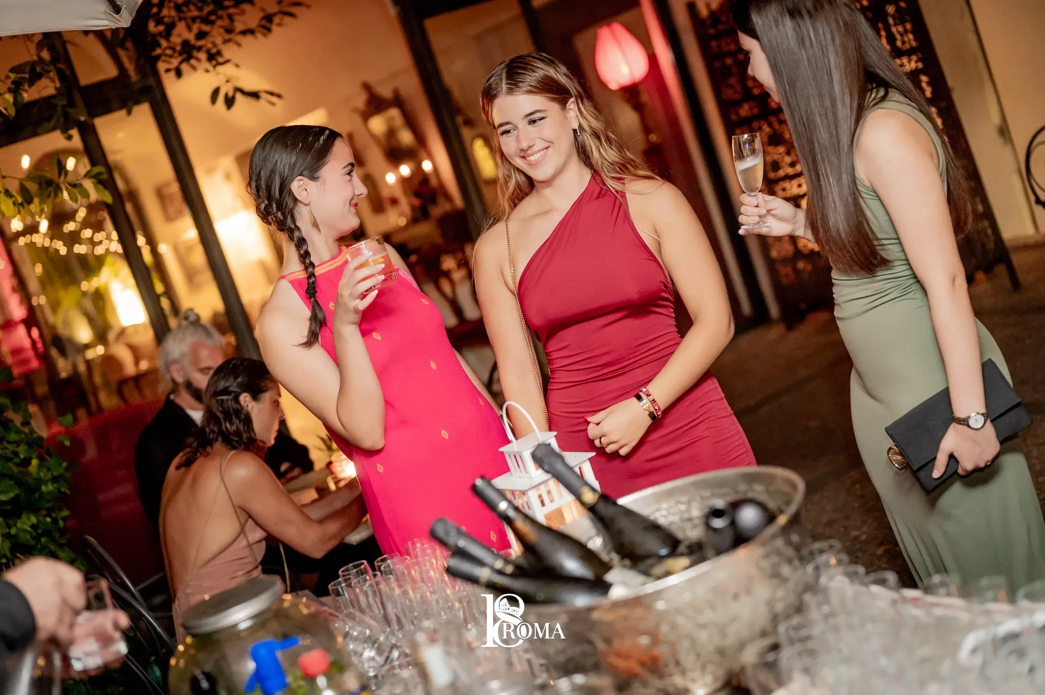 Fotografo 18 anni Roma al lavoro durante la serata